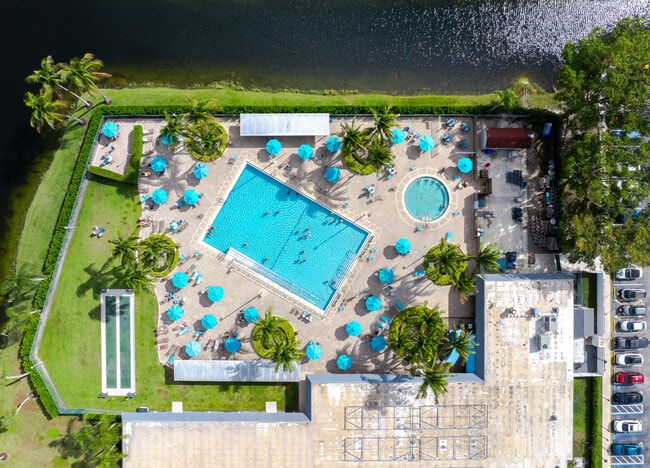 Photo - 233 Brittany F