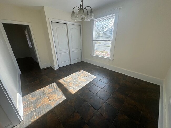 Photo - Beautiful 3 Bedroom Home with Large Back Yard and Deck!