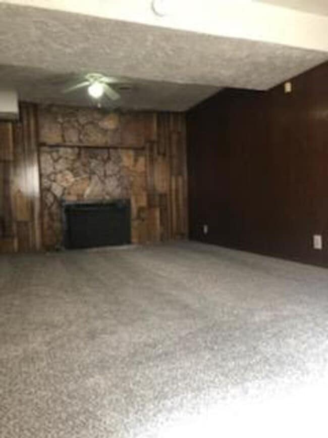 Photo - 3 Bed 2 Bath with a Bonus Room in Atlanta!