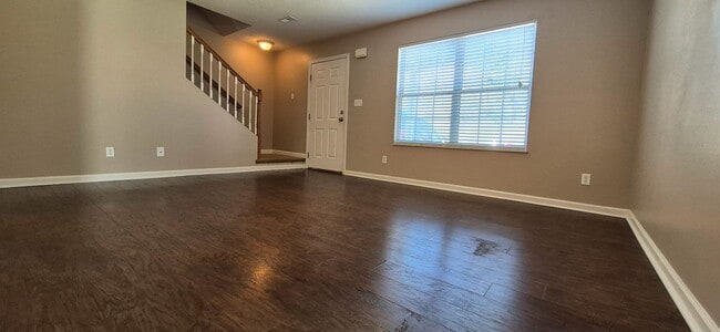 Photo - Updated 2br/1.5ba condo in North Knoxville