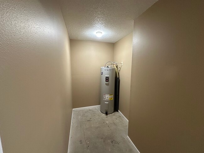 Photo - 1540 W Fourteenth St