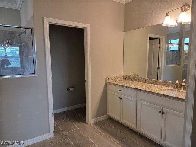 Building Photo - 17665 Kinzie Ln