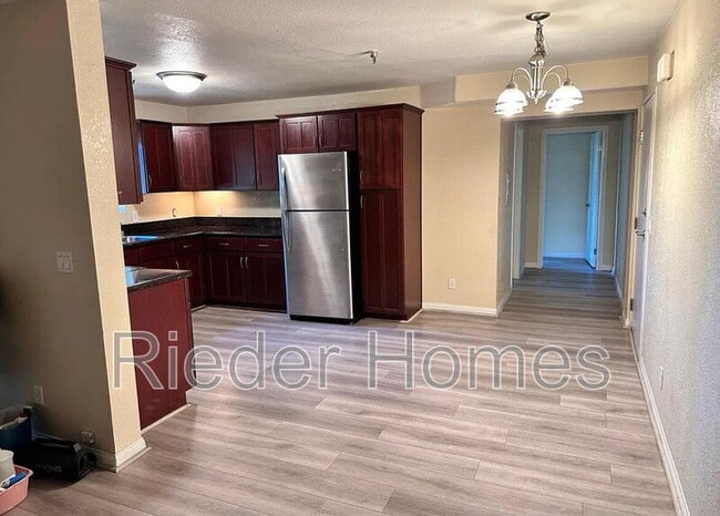 5252 Orange Ave Unidad 103