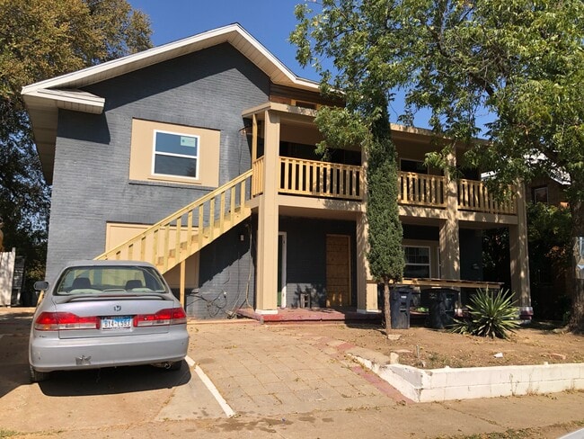Photo - 3801 Meadowbrook Dr Unit L