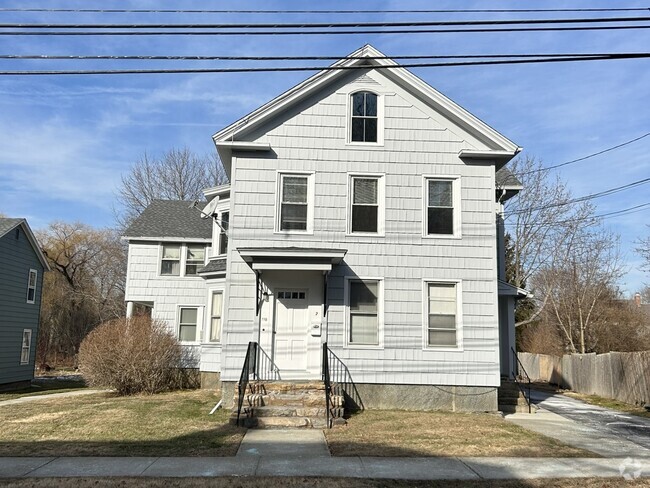 Building Photo - 110 Boston St Unit 2 Rental