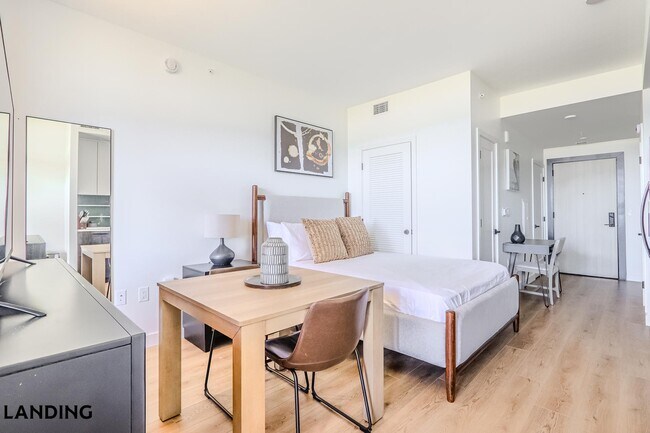 Photo - 632 Howard Rd SE Unidad 834