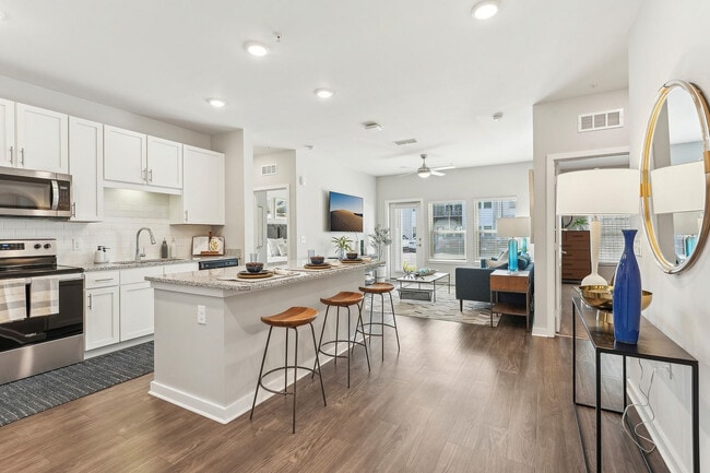 Story at Lake Gibson - Story Lake Gibson