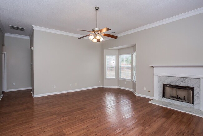 Photo - 743 Patriot's Point St