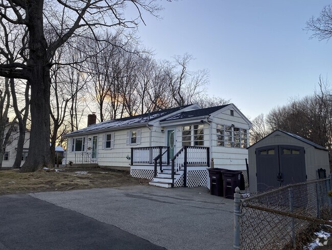 Building Photo - 50 Cranberry Rd Rental