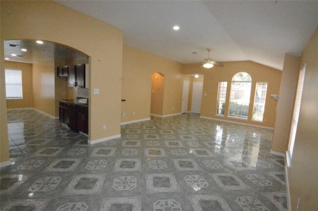 Photo - 9131 Knightsland Trail