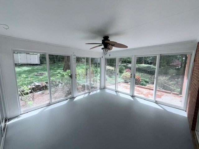 1114 Rustic Rd