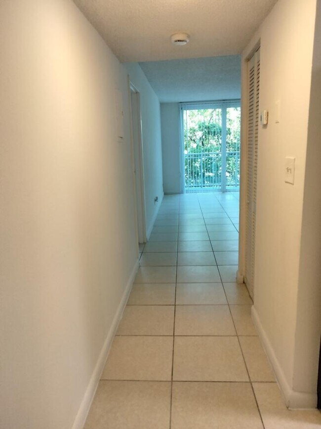 3500 Washington St Unit 206