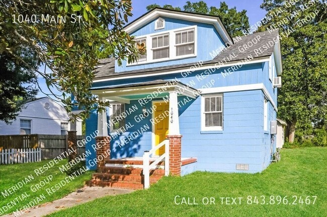 Photo - 1040 Main St