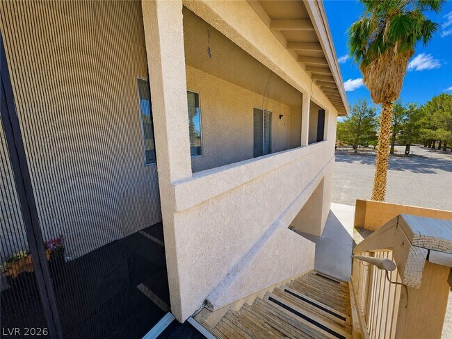 Photo - 1444 Star Rd