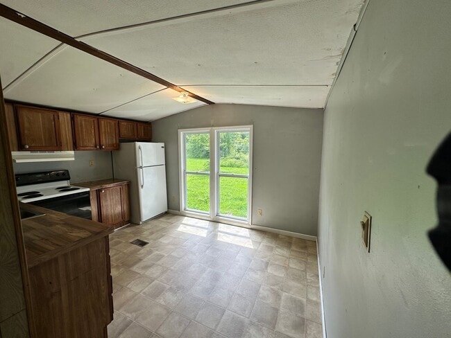Photo - Single Wide Mobile home 2 bed 1 bath