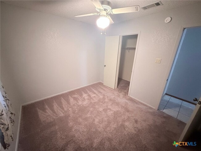 Photo - 2502 Transit Dr