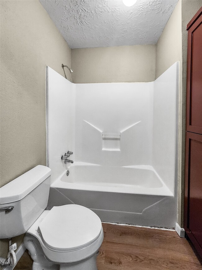 Building Photo - 137 County Rd 3431