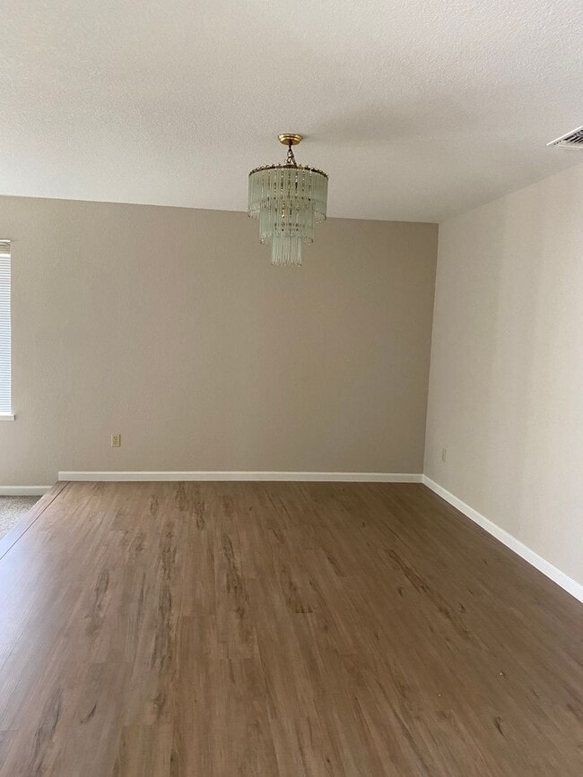 Photo - 3 bedroom 2 bath home available now!