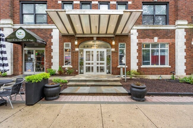 Photo - 881 Lafayette Blvd Condo Unit 4K
