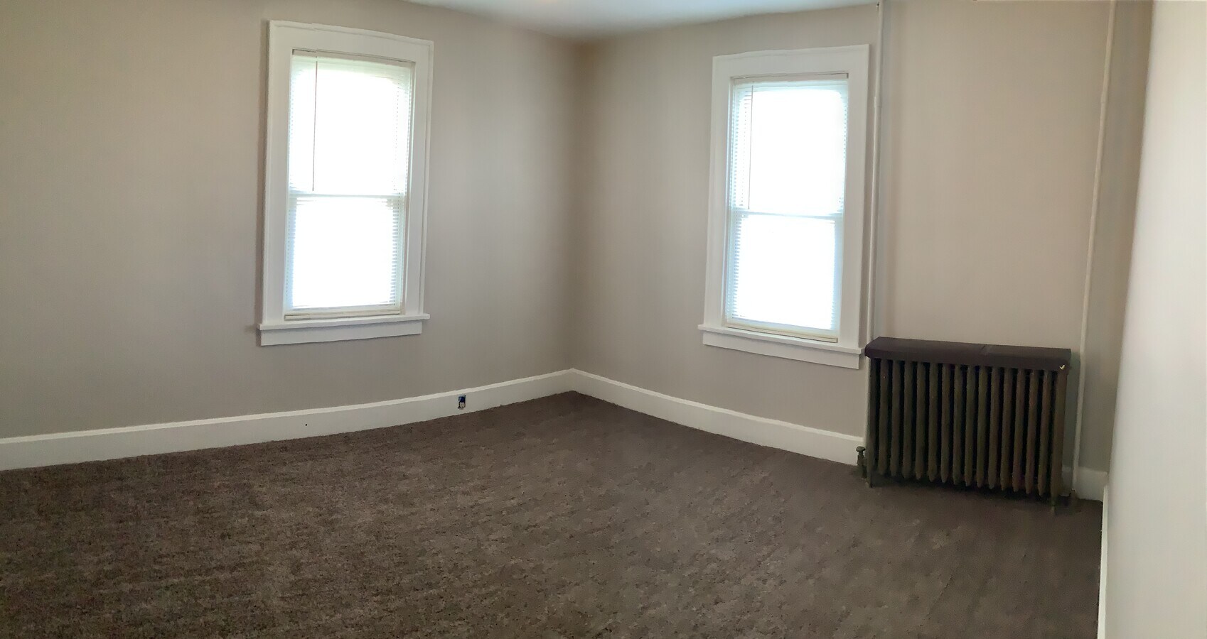 Photo - 325 E High St Apartments Unit #2