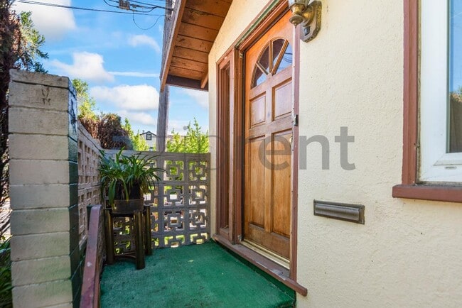 Photo - 1240 Parker St