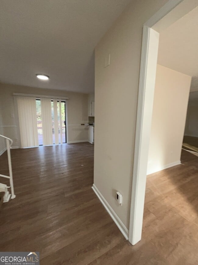 Photo - 463 Rock Meadow Dr