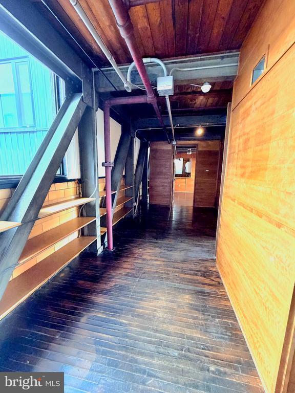 Photo - 111 W Norris St