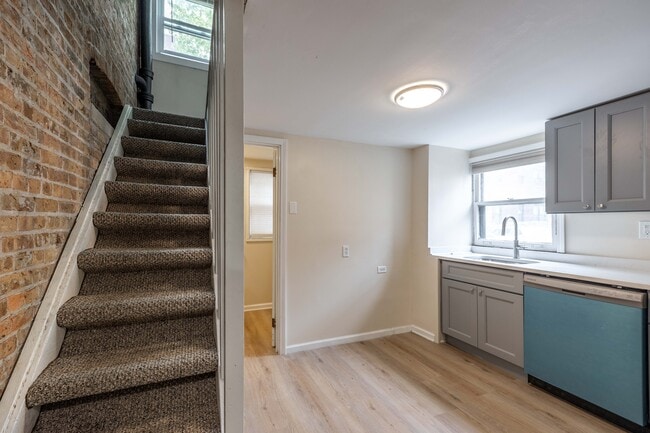 Photo - 1503 W Fullerton Ave Unit 1