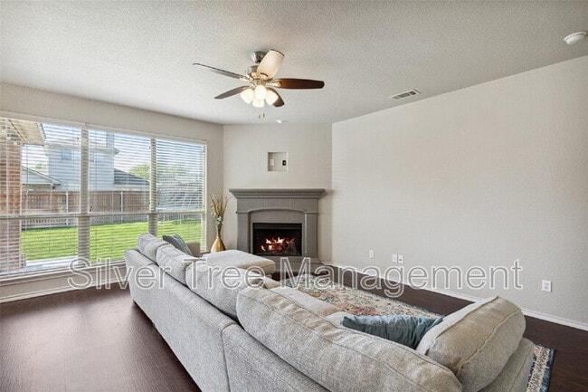 Photo - 1416 Elkford Ln