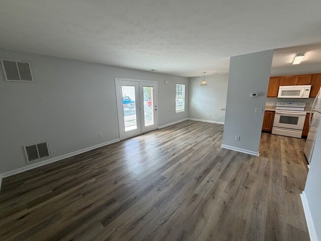2465 Millwood Loop