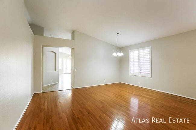 Photo - 931 N Beck Ct