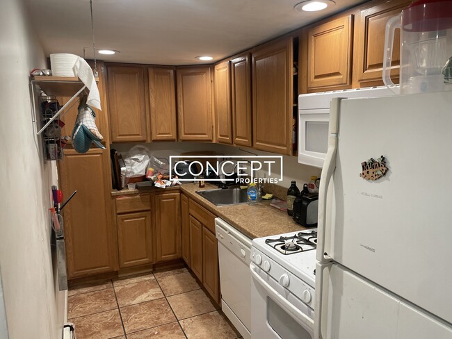 Building Photo - 40 Brainerd Rd Unit B