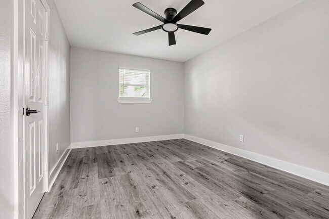 Photo - 10606 Hemwick Dr