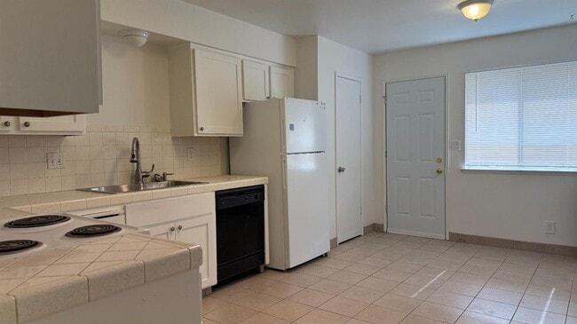 Photo - 1973 Emma Lee Ln