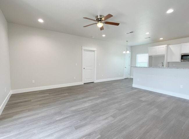 Photo - Quiet neighborhood/Open floor plan/Paved s...