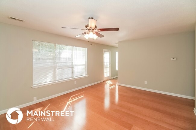 Photo - 1579 Isleworth Cir