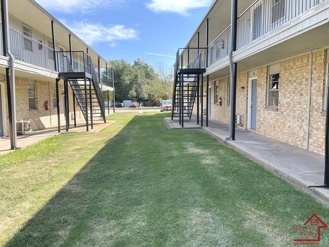 Photo - 1502 NW Kingsbury Ave Unidad 24