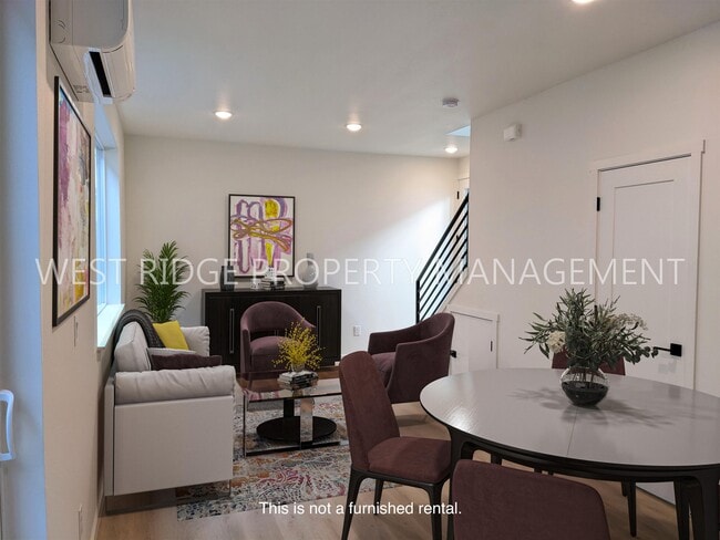 Photo - 12073 SE Oak St