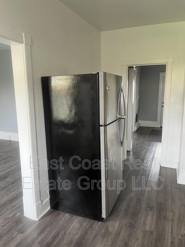 Photo - 418 Mitchell Ave