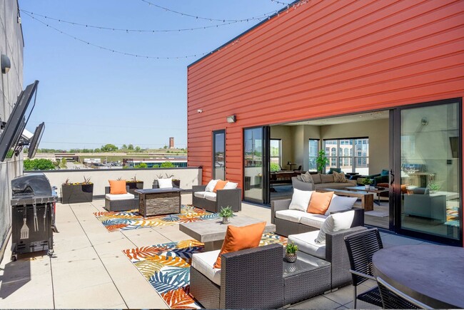 Relax in style at Flats on Archer where rooftop elegance meets urban living. Enjoy spacious lounge areas with stunning views, perfect for gatherings or quiet moments. Explore the vibrant lifestyle waiting for you. Schedule your visit today!