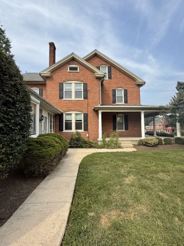 Photo - 405 Maple Ave