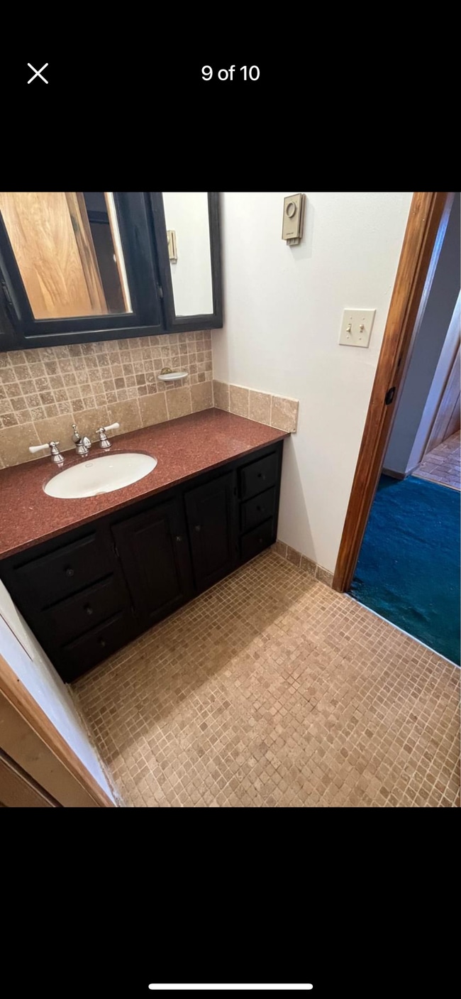 Photo - 457 Highland Hill Dr