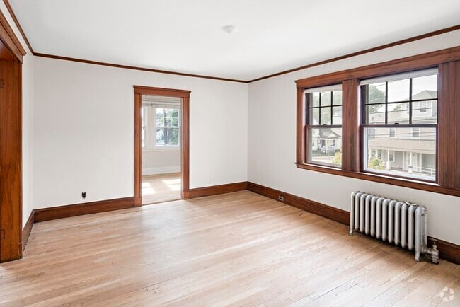 Building Photo - 51 Brock St Unit 2 Rental