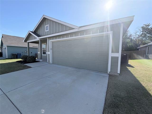 Photo - 1717 Round House Ln
