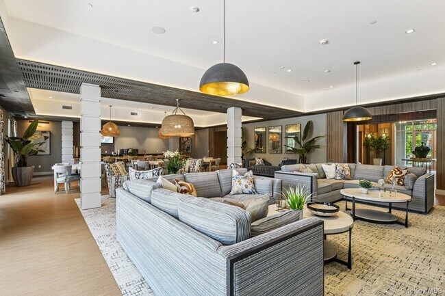 Photo - 4180 Sunrise Hwy