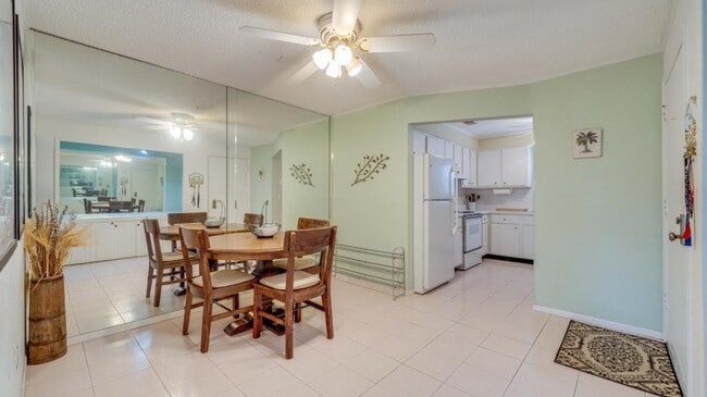 Photo - 6777 Winkler Rd
