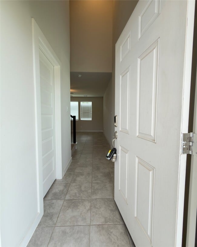 Photo - 5723 Madden Ln