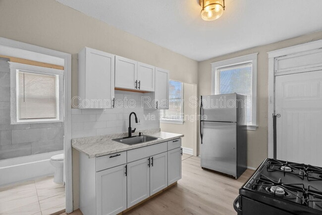 Photo - 4102 California Ave Unit 1n