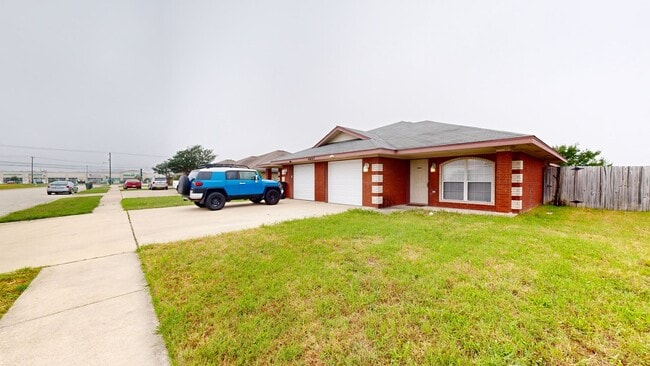 Photo - 2 WEEKS FREE + $1,295 ALL TILE DUPLEX BY FORT HOOD!!!