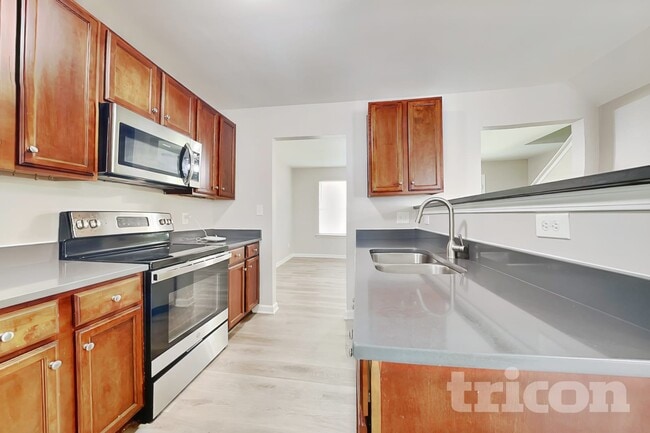 Photo - 12437 Stumptown Rd